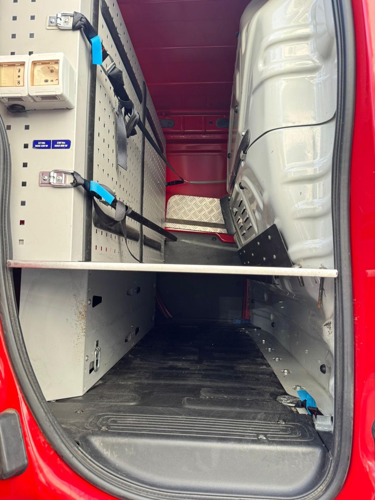 Fiat Fiorino 1.3 MJT 95CV Combinato Adventure