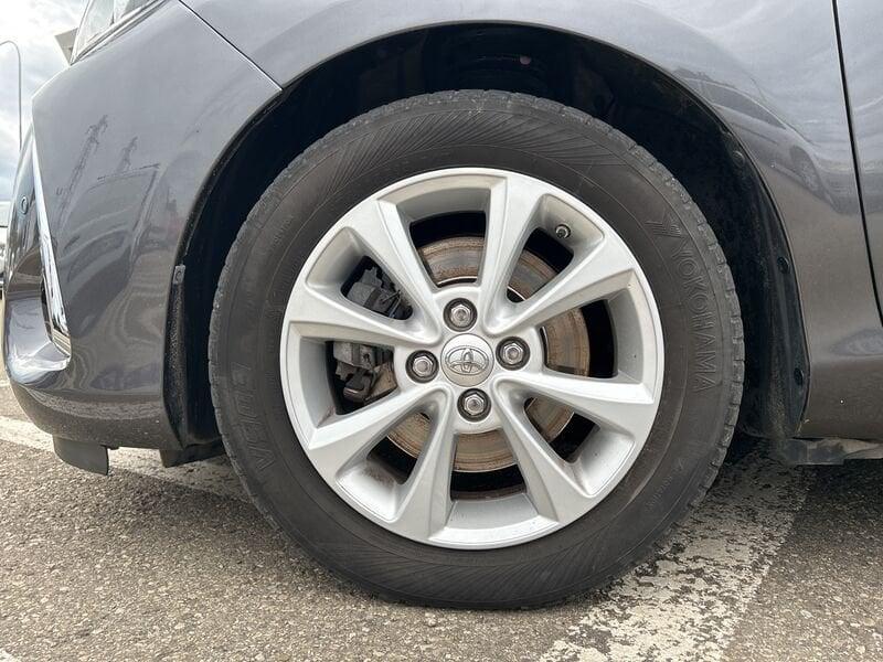 Toyota Yaris 1.5 hybrid Active