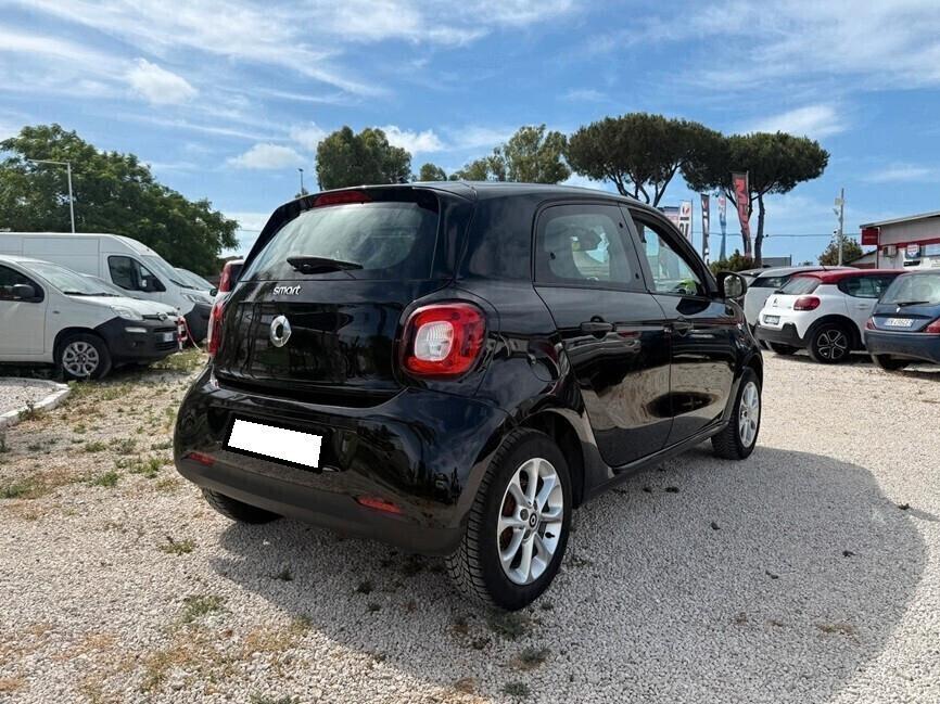 Smart ForFour 70 1.0 Passion