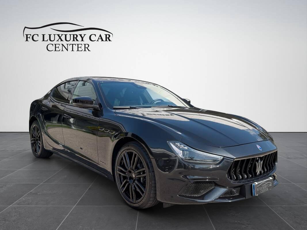 Maserati Ghibli 3.0 V6 ds Gransport Nerissimo 250cv auto my18