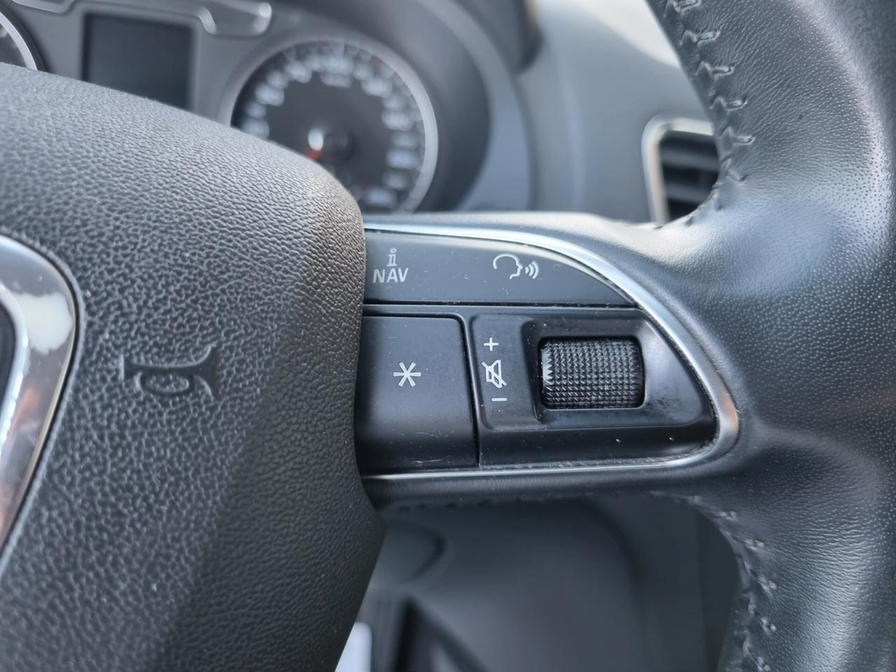 Audi Q3 2.0 TDI 120 CV Design