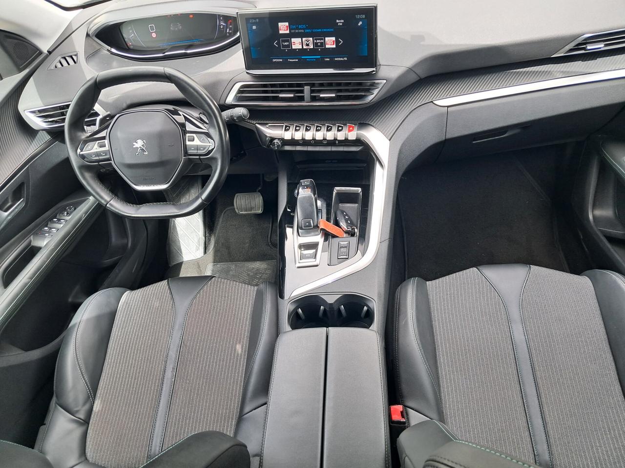 Peugeot 3008 HDi 130cv Allure