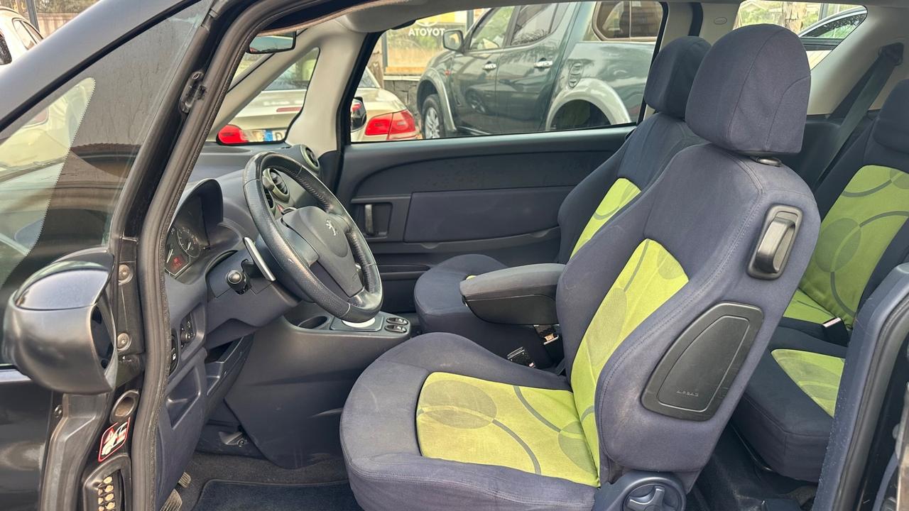 Peugeot 1007 1.6 Sporty 2Tronic