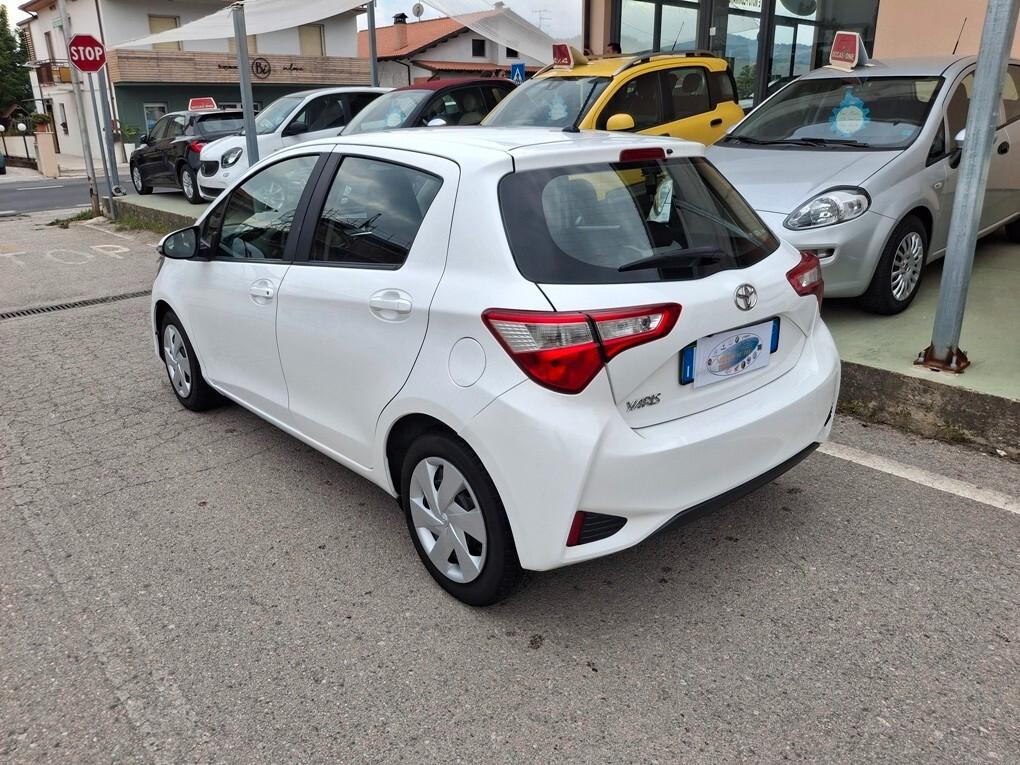 Toyota Yaris 1.4 D-4D 5 porte Lounge 10/2017
