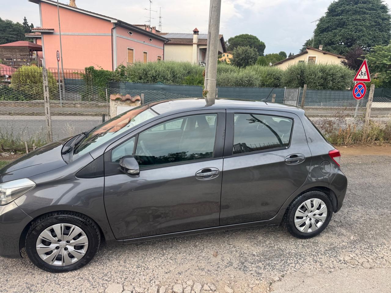 Toyota Yaris 1.4 D-4D 5 porte Lounge NEOPATENTATI