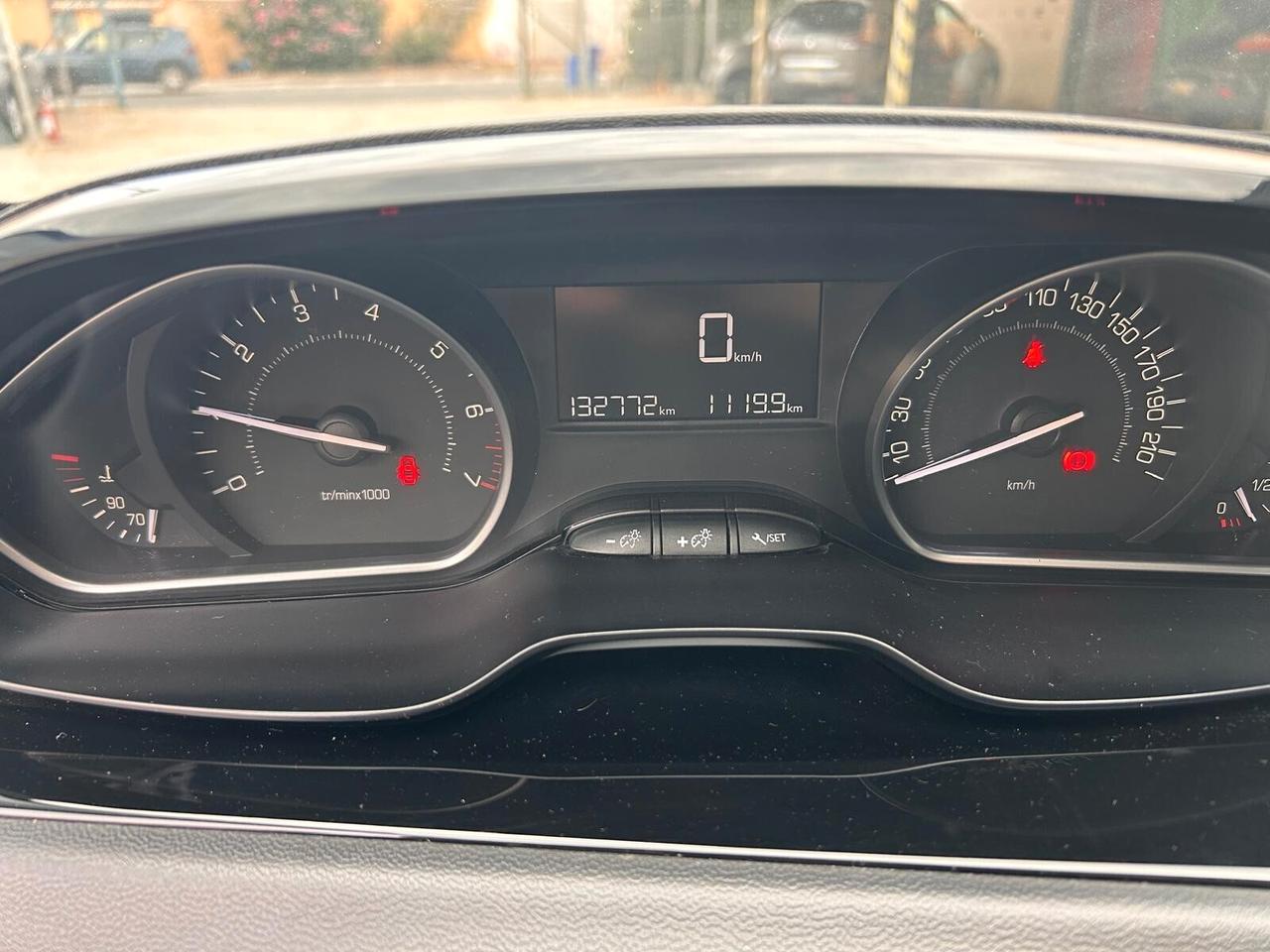 Peugeot 208 PureTech 82 5 porte Active