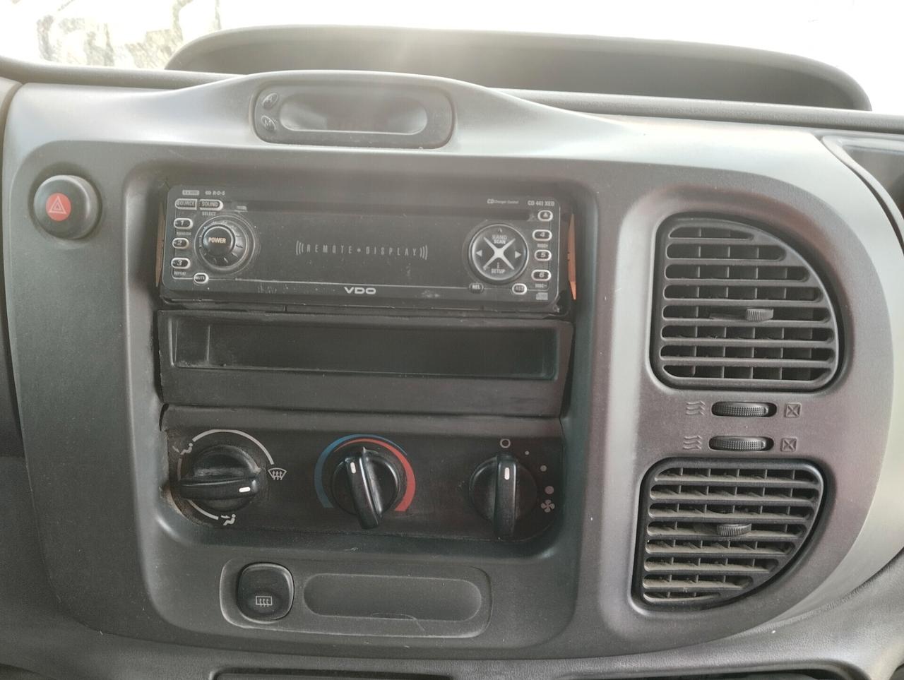 FORD TRANSIT 2.0D P.TA 755 KG