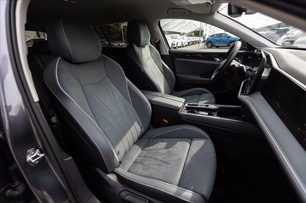 VOLKSWAGEN Passat 2.0 tdi scr Business 150cv dsg del 2024