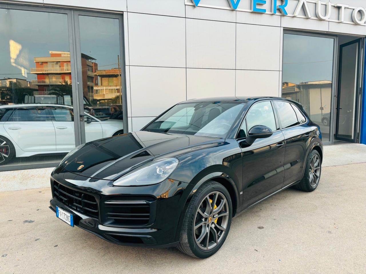 Porsche Cayenne 3.0 V6 - anno 2019 - prezzo €51.900