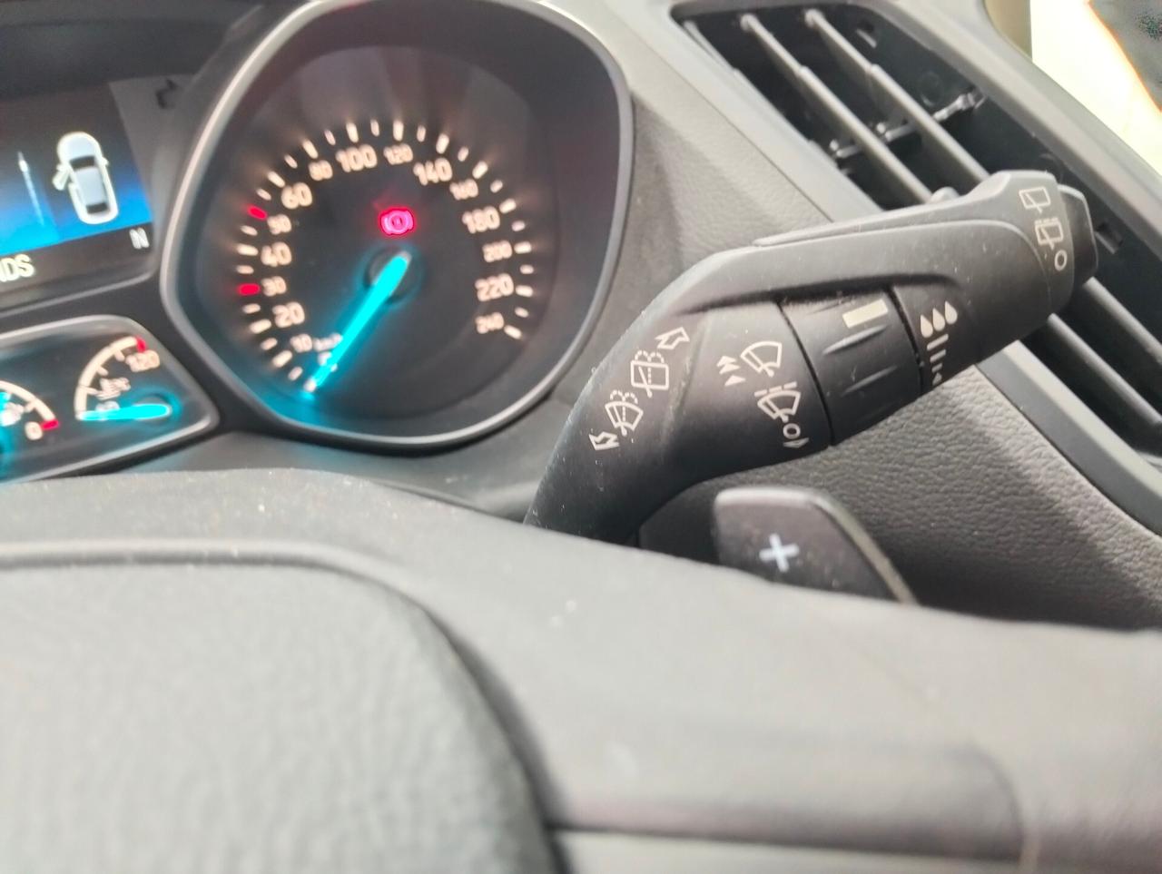 Ford Kuga 1.5 TDCI 120cv Automatico 2018