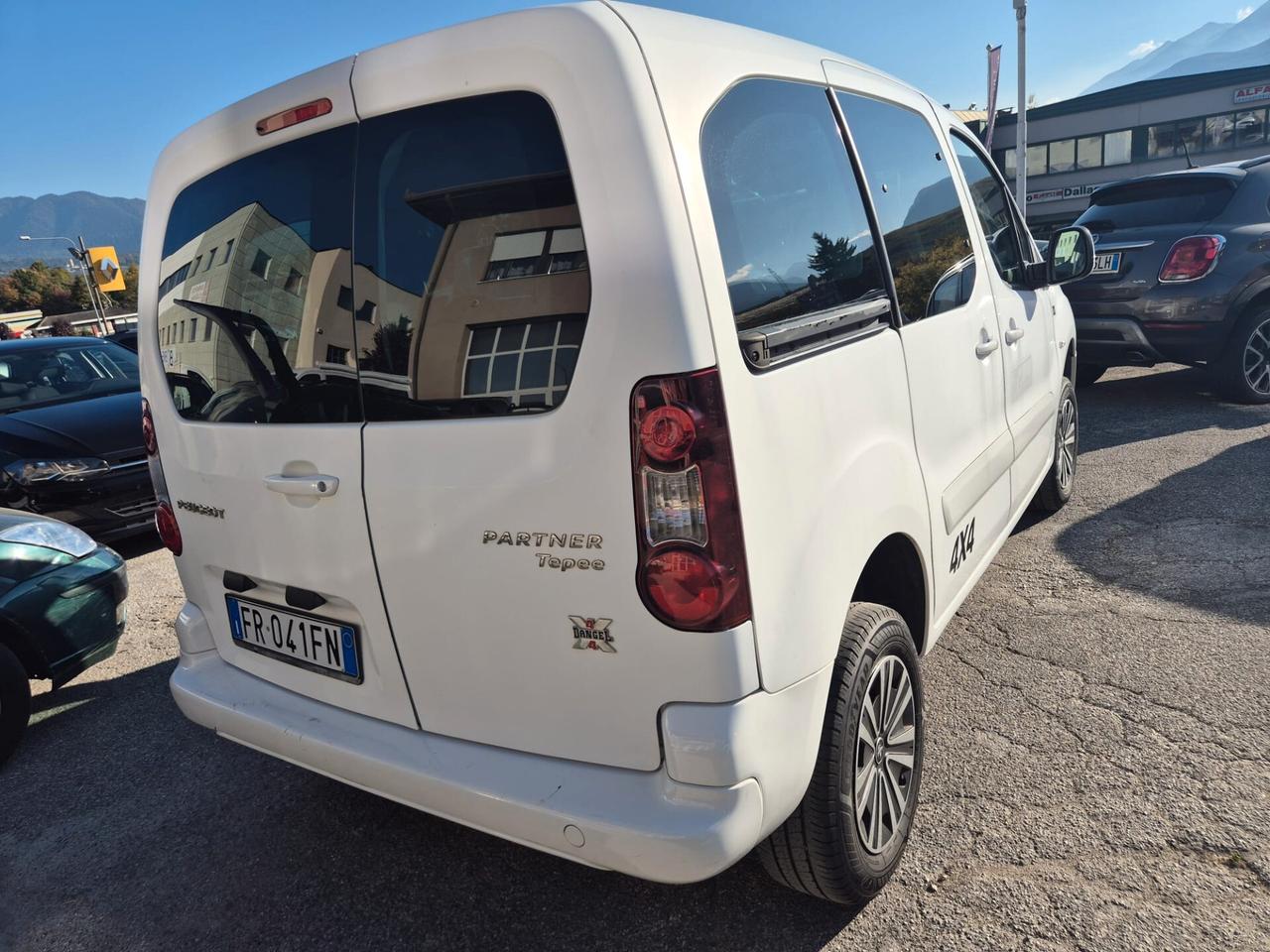 PEUGEOT PARTNER 4X4 5 POSTI