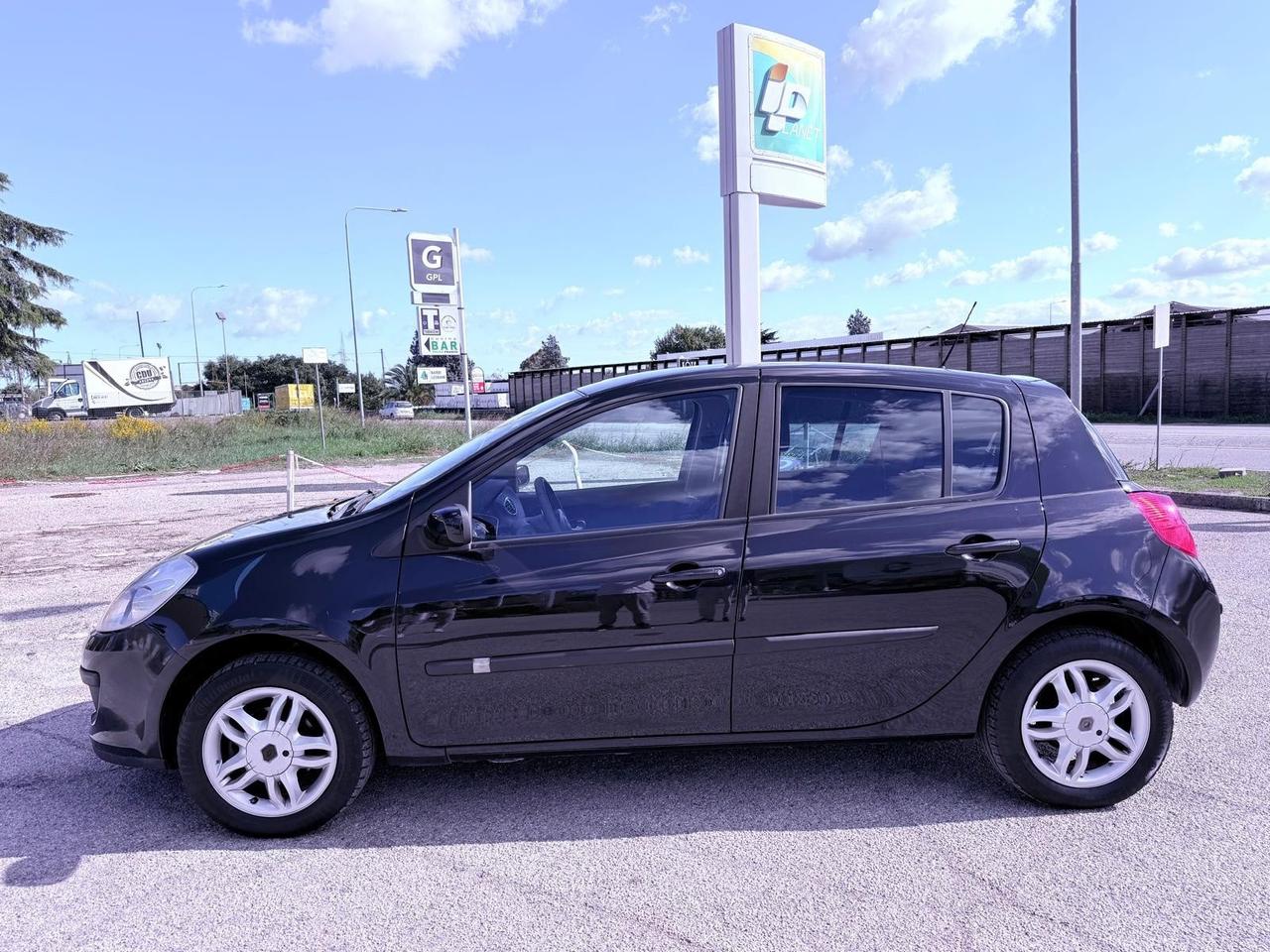 Renault Clio Storia 1.2 5 porte Dynamique