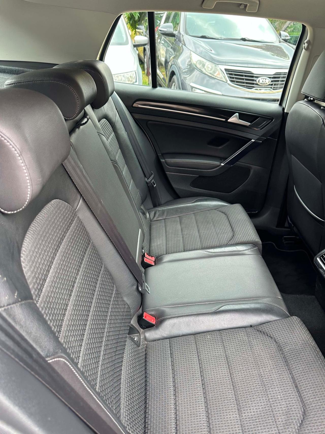 Volkswagen GOLF 2.0 TDI 5p. HIGHLINE SEDILI PELLE KMCERT