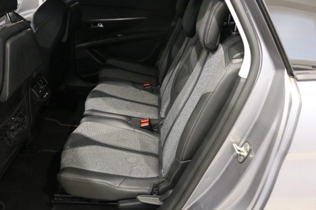 PEUGEOT 5008 BlueHDi 120 Allure 7 POSTI DISTRIBUZIONE ESEGUITA