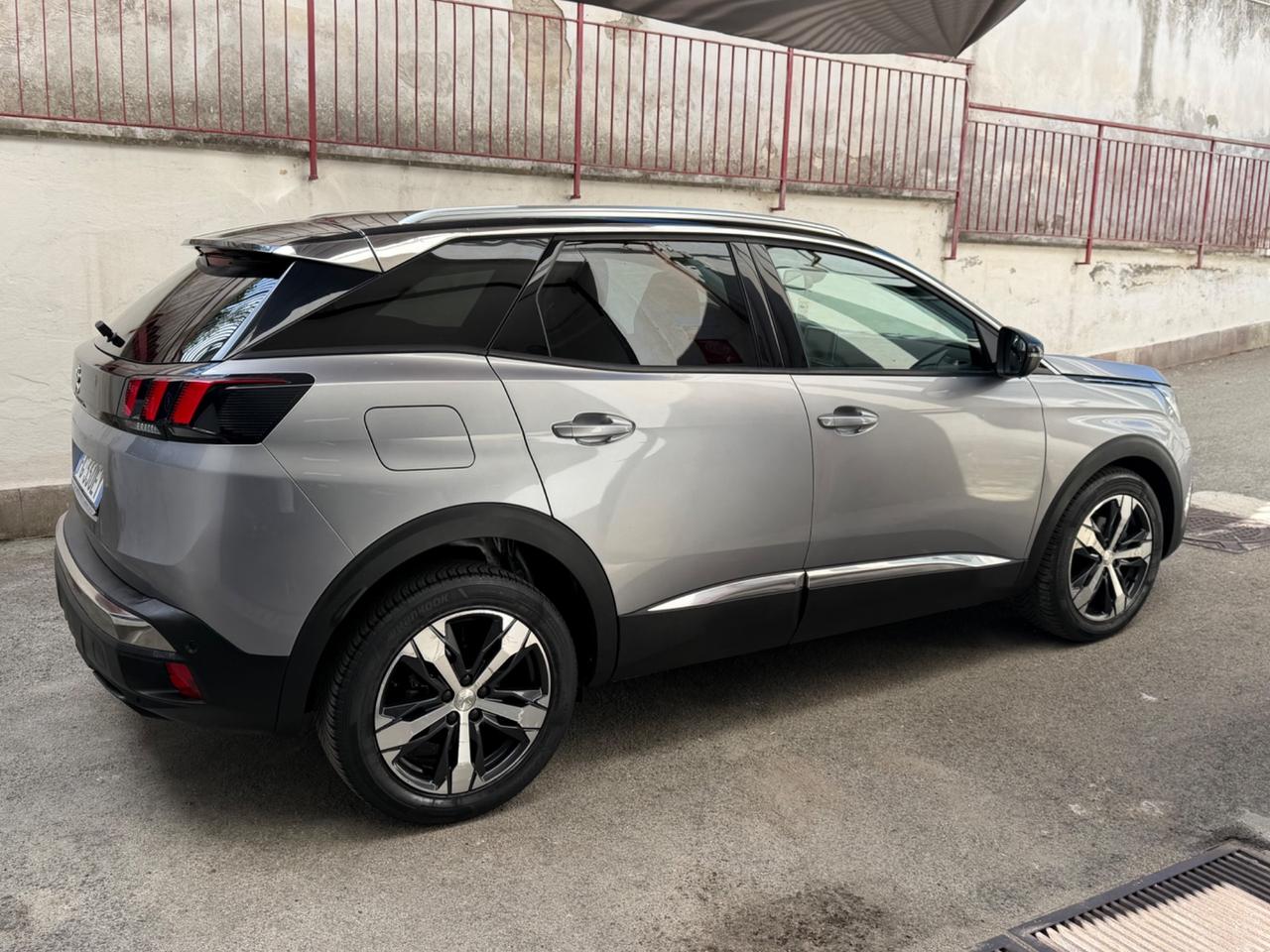 Peugeot 3008 ALLURE