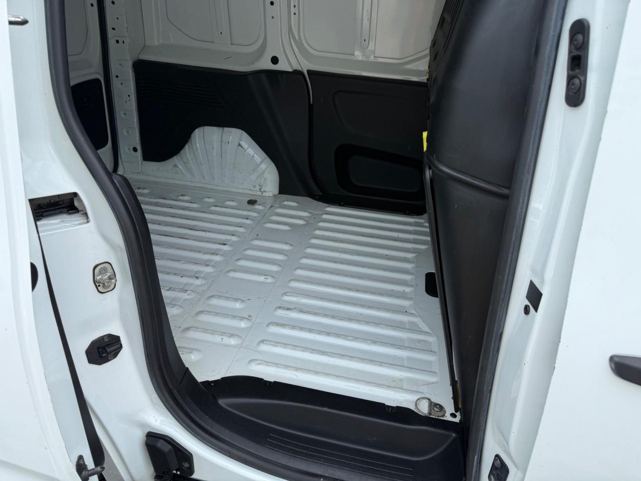 Peugeot Partner 1.5 100 CV 3 POSTI PC Furgone Pro