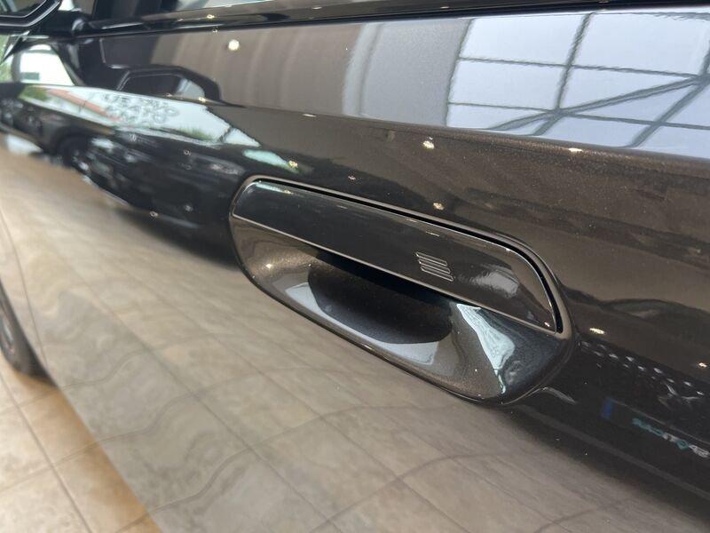 BMW Serie 5 520d 48V xDrive Touring Msport