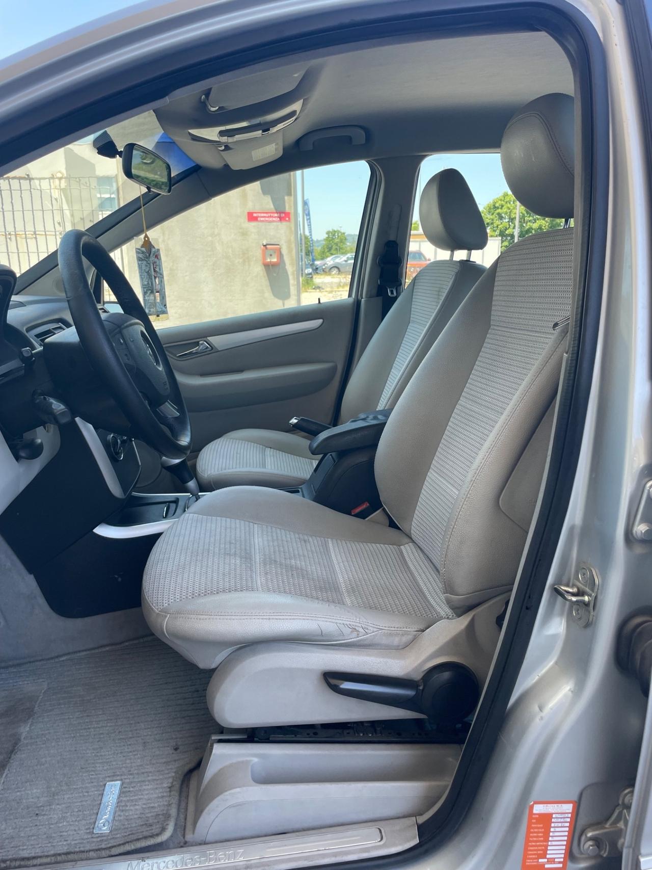 MERCEDES CLASSE B200 SPORT NEOPATENTATI CANBIO AUTOMATICO 2007.
