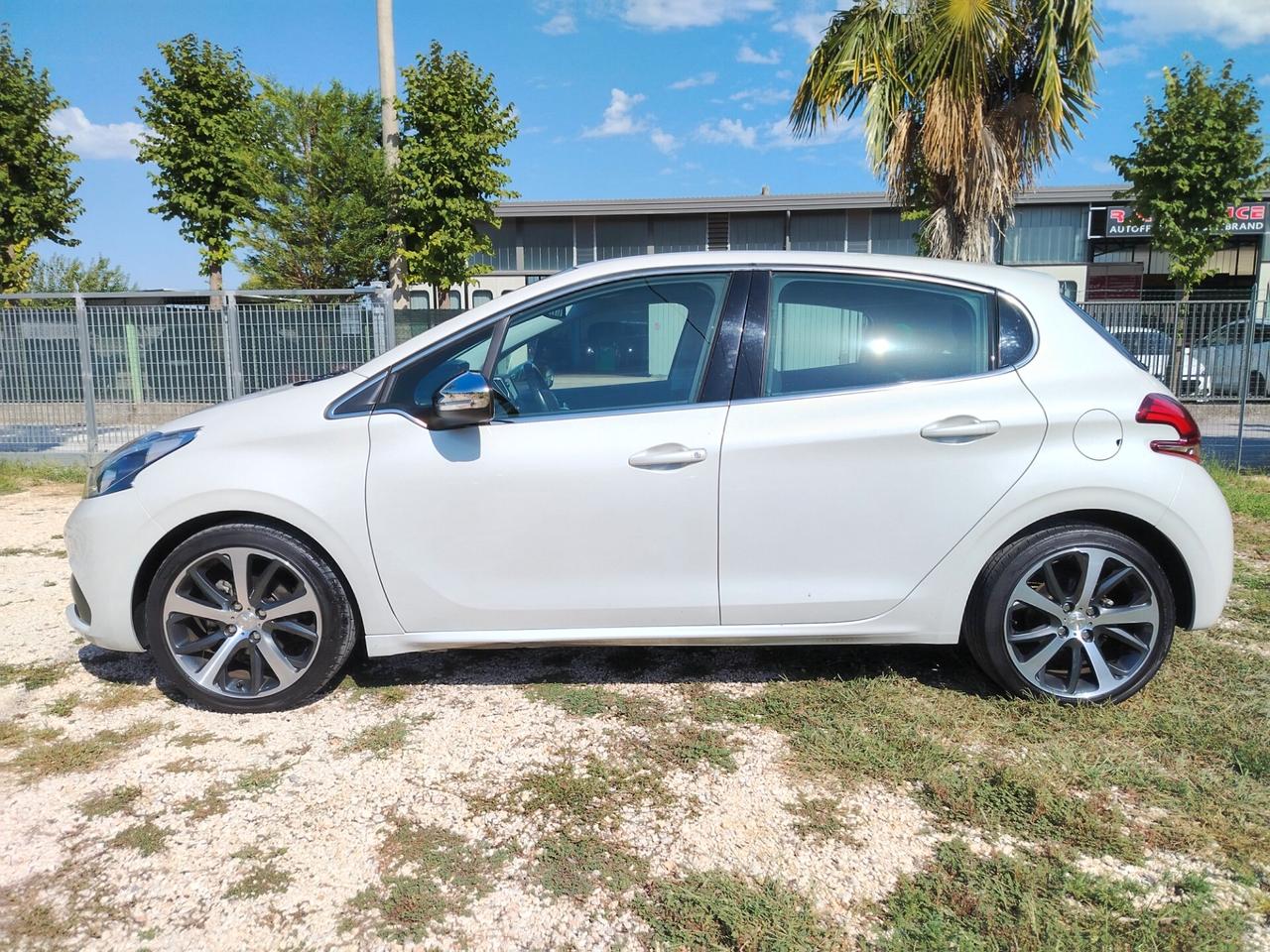 Peugeot 208 PureTech Turbo 110 S&S 5 porte GT Line