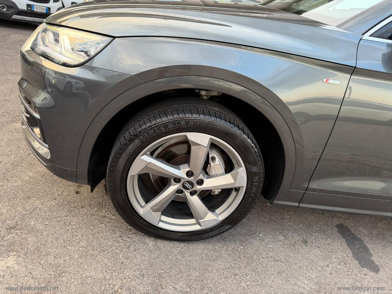 AUDI Q5 40 TDI quattro S tronic S line plus