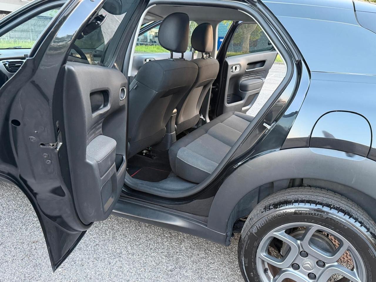 Citroen C4 Cactus PureTech 82 Shine