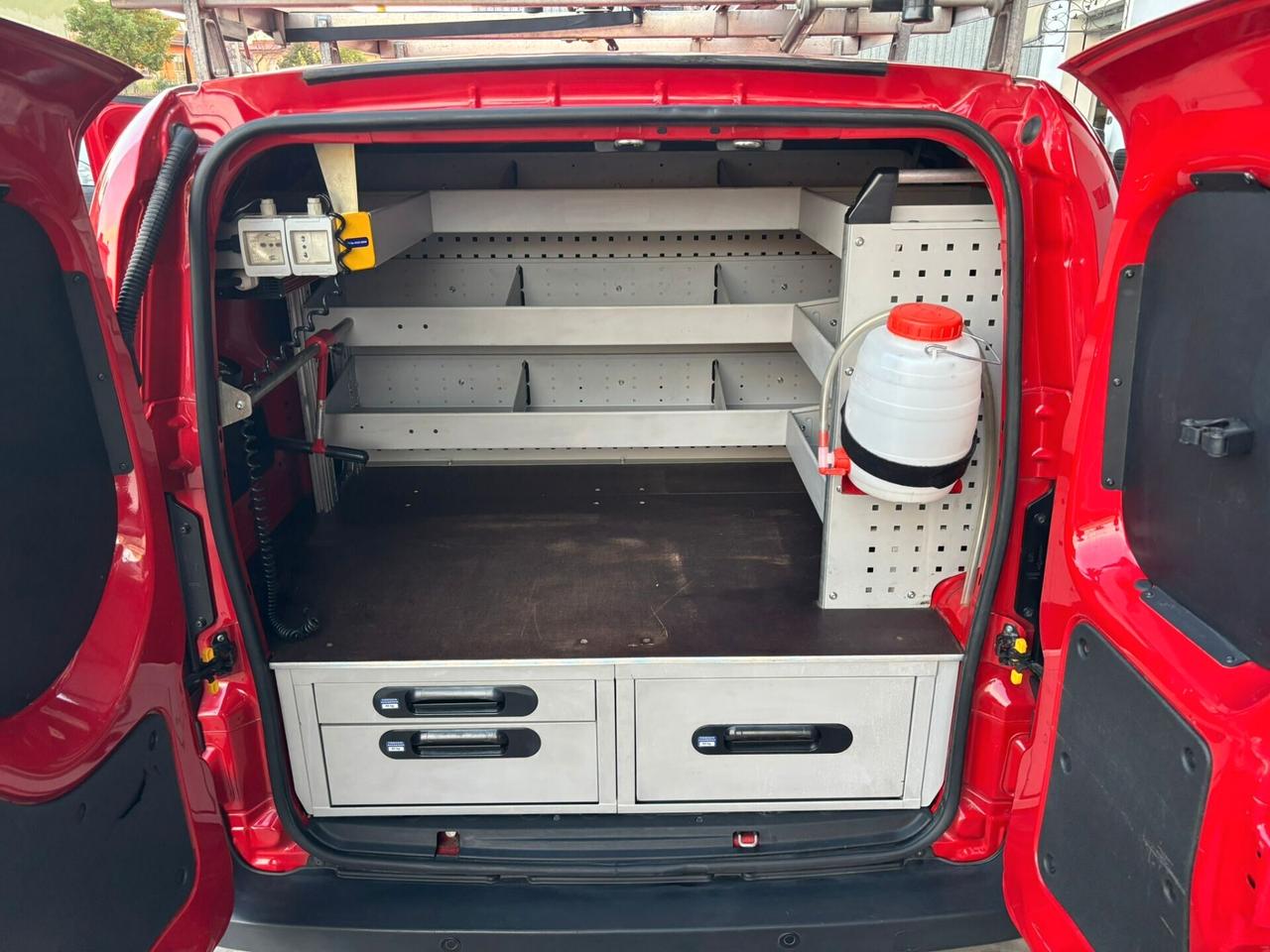 Fiat Fiorino 1.3 MJT ADVENTURE 95CV