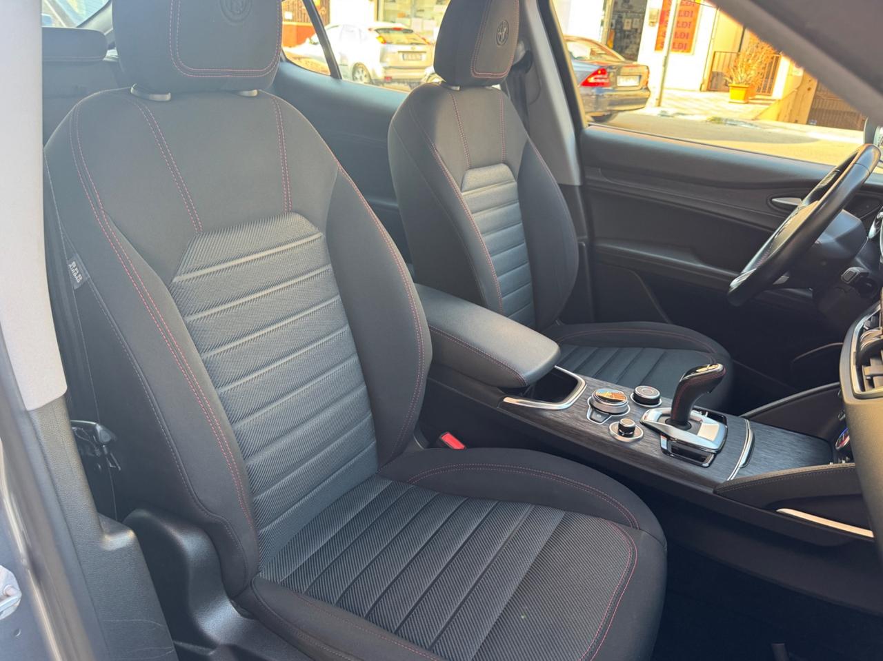 Alfa Romeo Stelvio 2.2 Turbodiesel 160CV Sprint limit