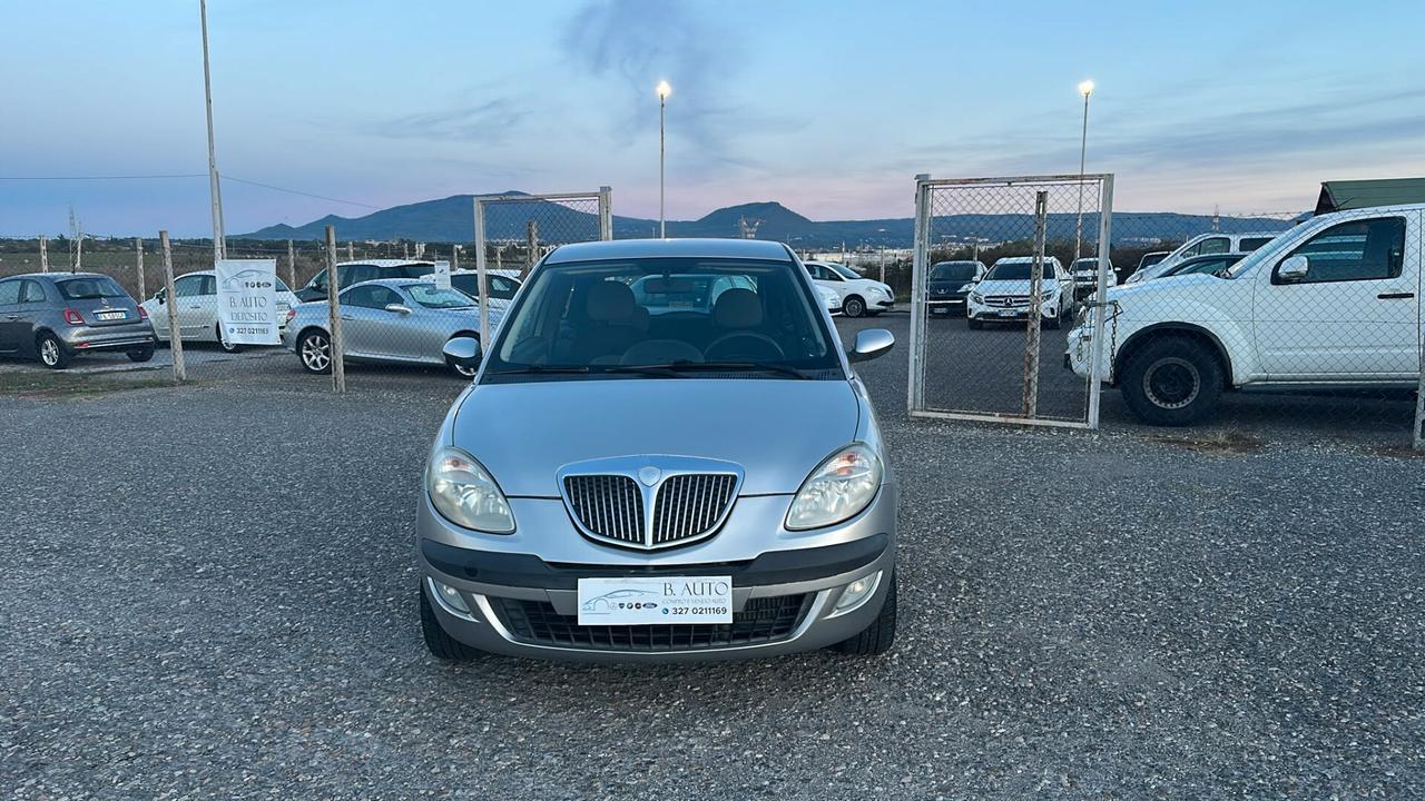 Lancia Ypsilon 1.3 Multijet 16V Platino