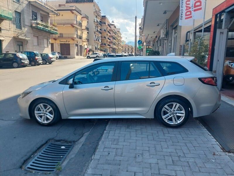 Toyota Corolla Touring Sports 1.8 Hybrid Business Tech