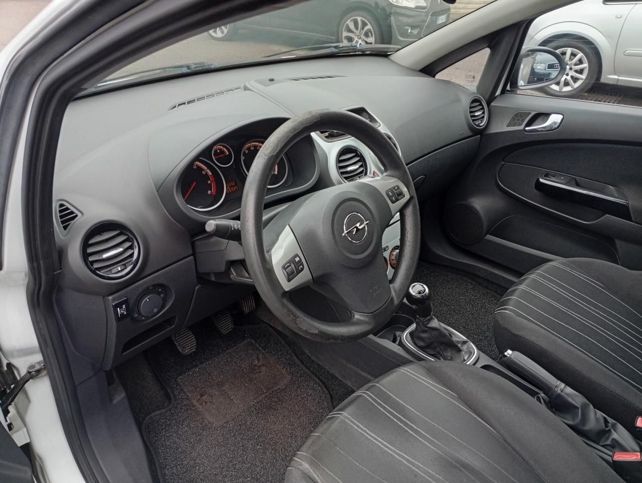 Opel Corsa 1.2 80CV 5 porte GPL-TECH Club