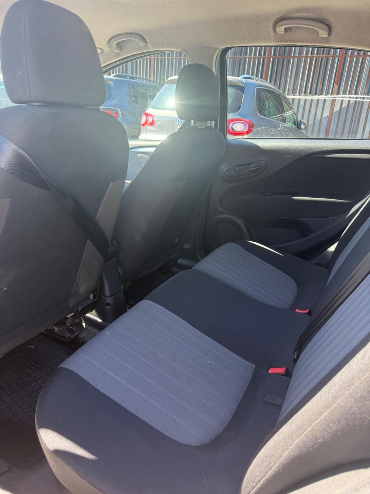 Fiat Punto 1.3 MJT II S&S 95 CV 5 porte Street