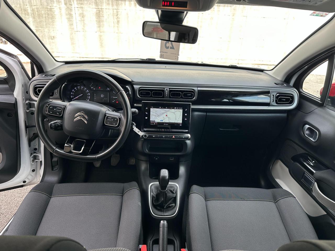 Citroen C3 1.2 puretech Shine s&s 83cv