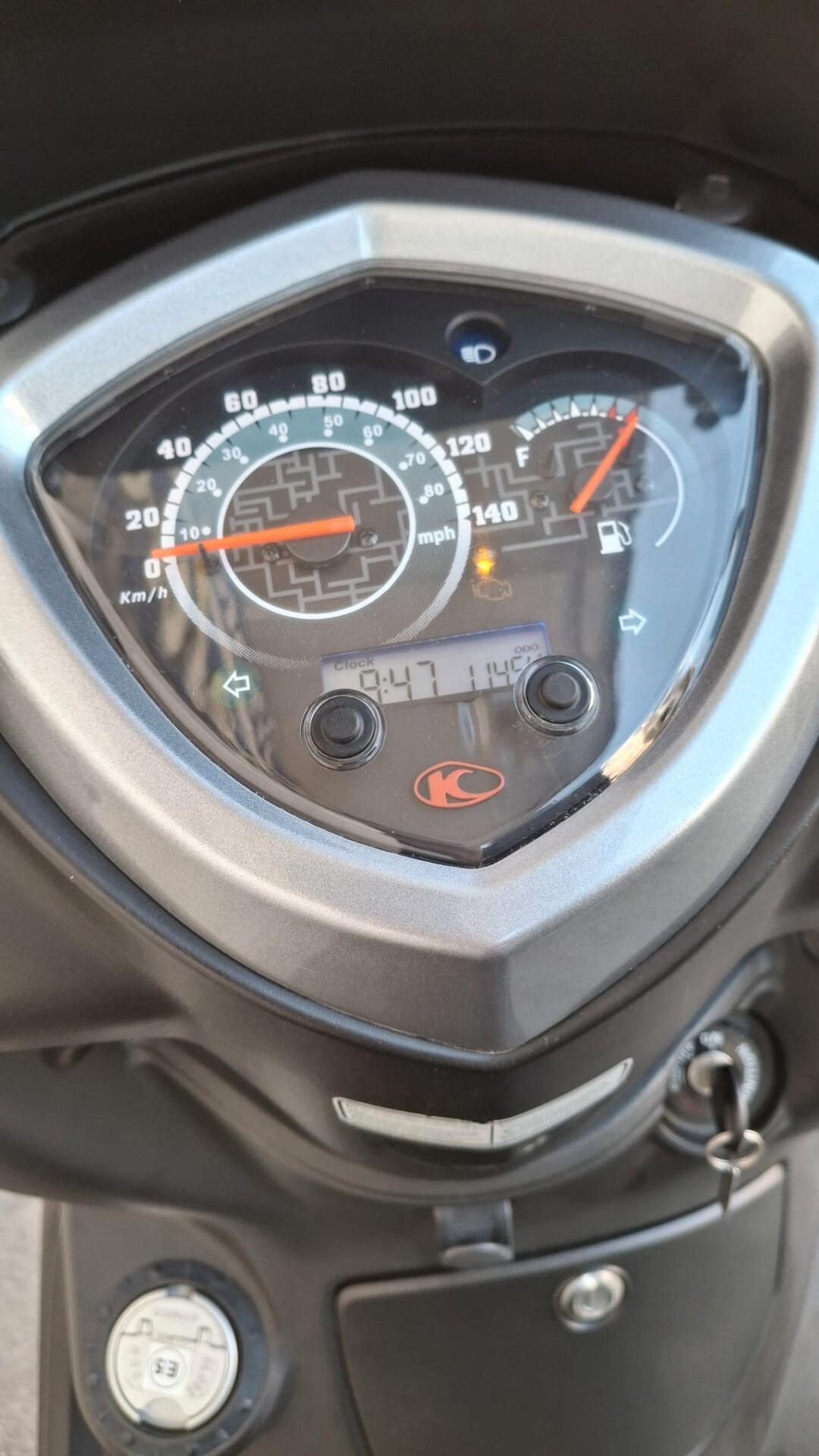 Kymco Agility 125i R16 + 125 CBS E5