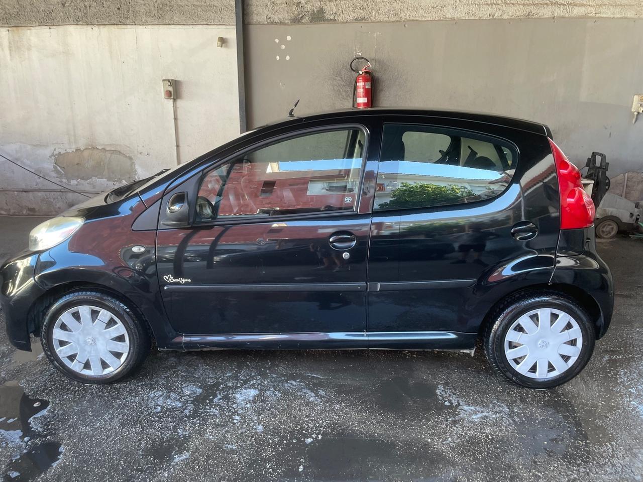 Peugeot 107 1.0 68CV 5p. Sweet Years