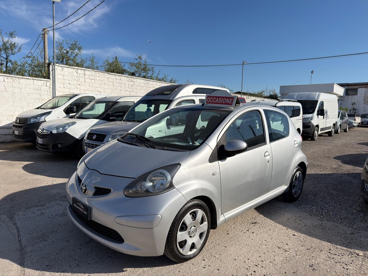 Toyota Aygo 1.0 12V VVT-i 5 porte Sol