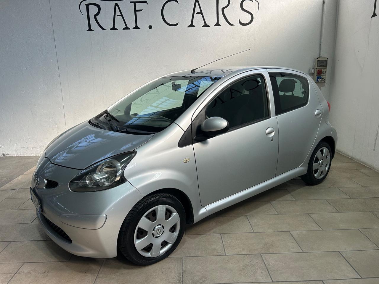 Toyota Aygo 1.0 12V VVT-i 5 porte