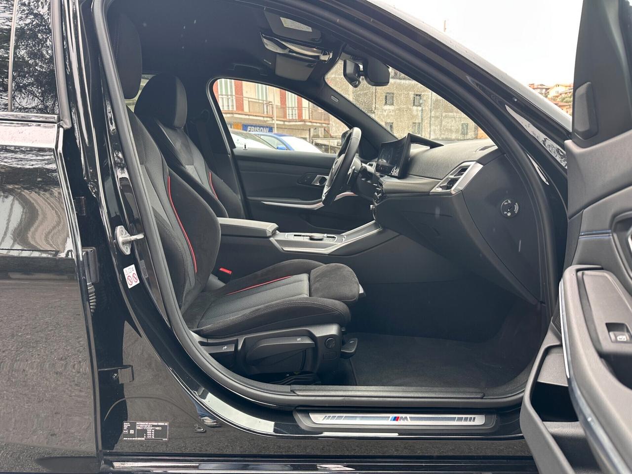 Bmw 318 d 48V Touring M Sport / R19 / LED MATRIX / GANCIO TRAINO 320