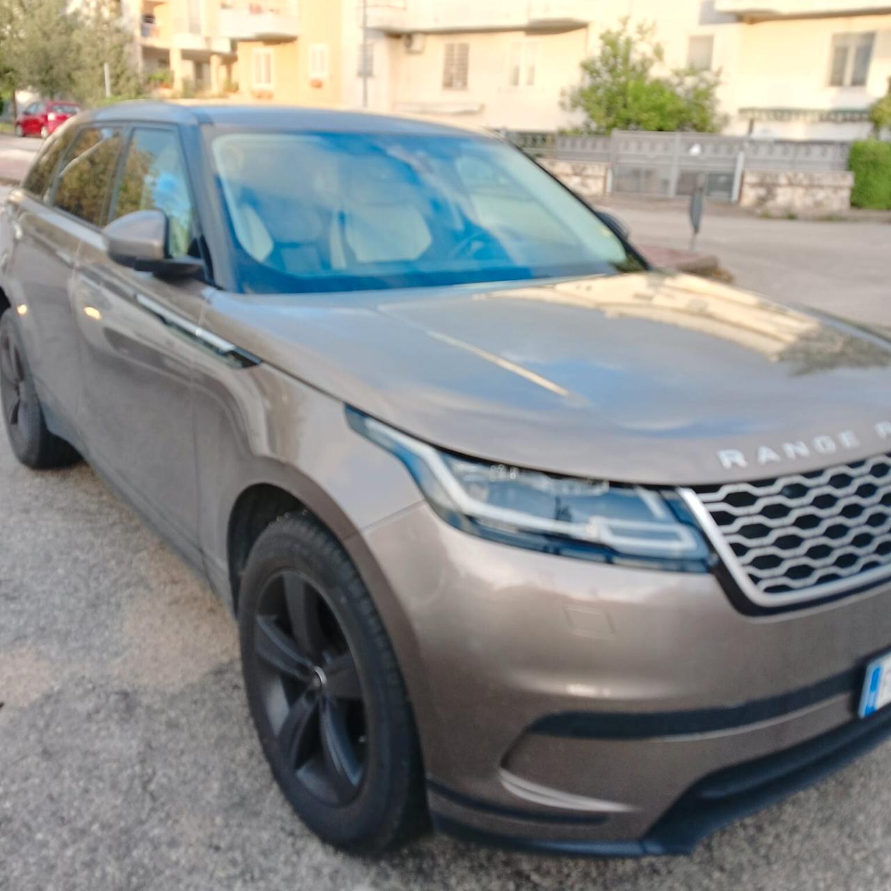 Land Rover Range Rover Velar Range Rover Velar 2.0D I4 180 CV R-Dynamic SE