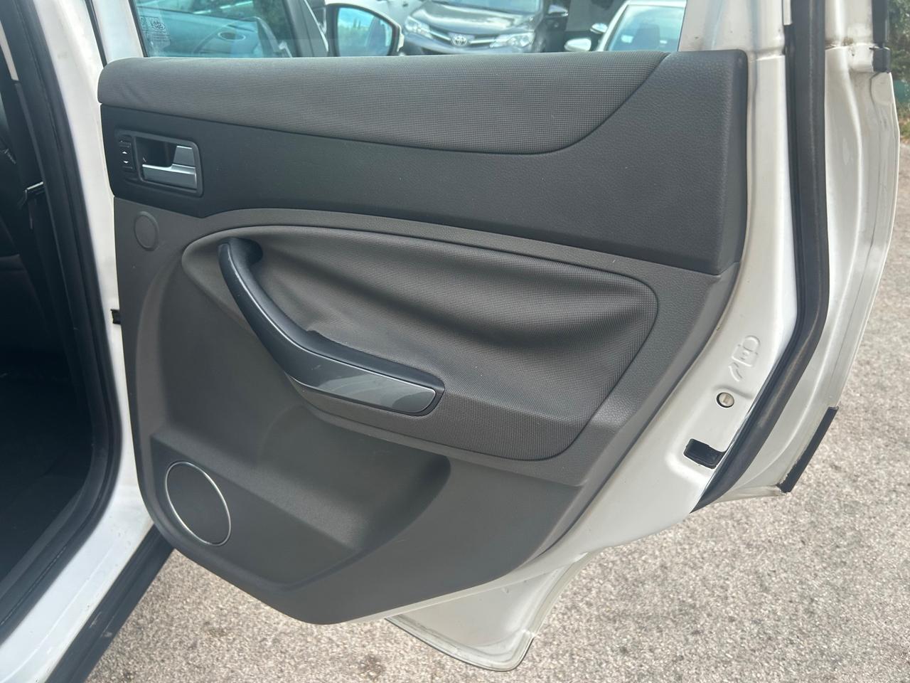 Ford Kuga 2.0 TDCi 4WD Gancio Traino 100000km