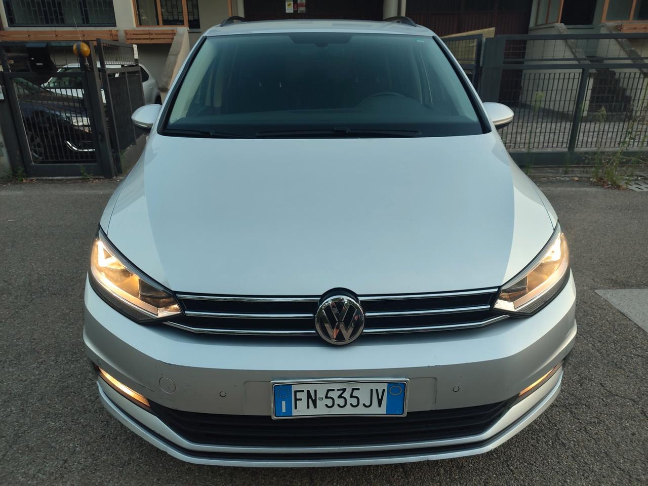 VOLKSWAGEN TOURAN 2018 DIESEL 7POSTI EURO6 POCHI KM NUOVA