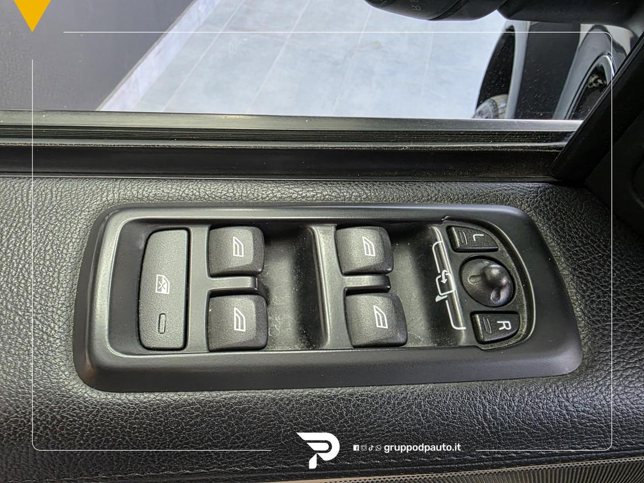 Land Rover Range Rover Sport 3.0 sdV6 HSE auto 8m