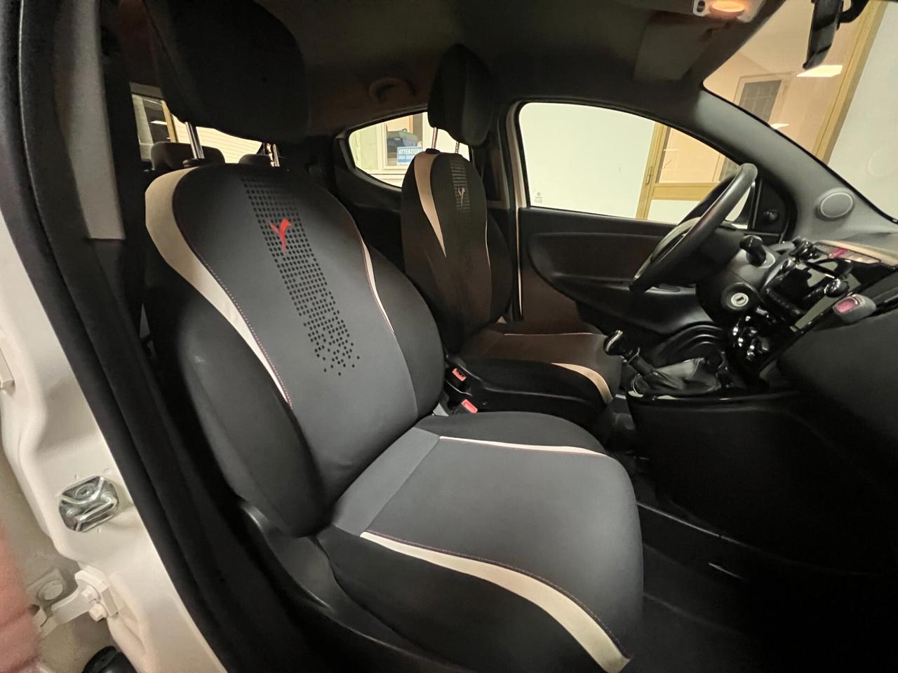 Lancia Ypsilon 1.2 69 CV 5 porte GPL Ecochic Gold