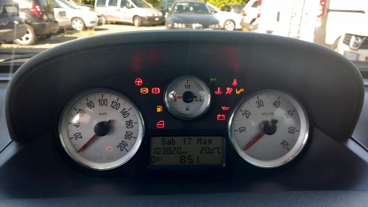 Lancia Ypsilon 1.2 69 CV Platinum
