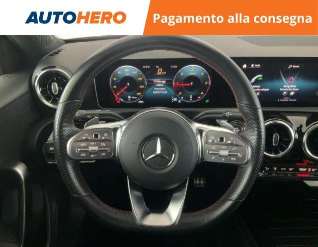 MERCEDES-BENZ A 180 d Automatic Premium