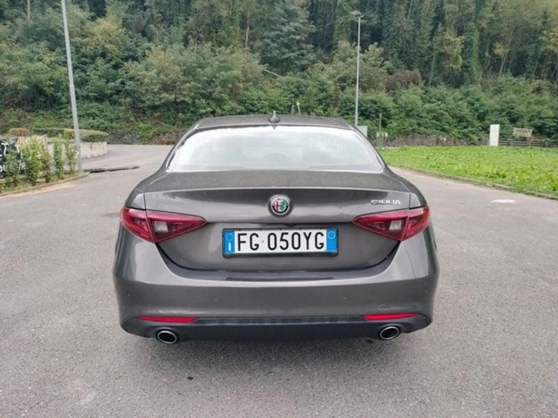 Alfa Romeo Giulia Giulia 2.2 t Super 180cv