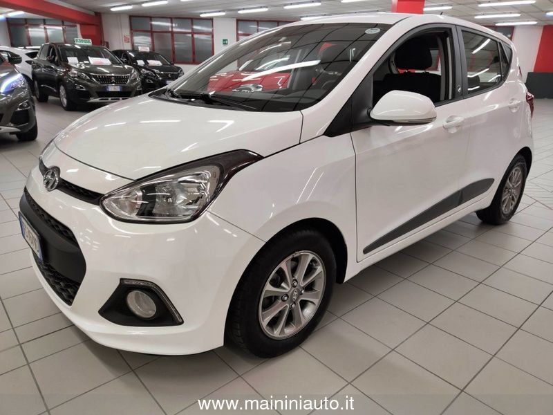 Hyundai i10 1.2 MPI Sound Edition Cambio Automatico