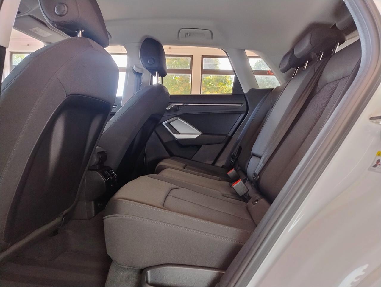 AUDI Q3 35 TDI S tronic ADVANCED LED CARPLAY ACC