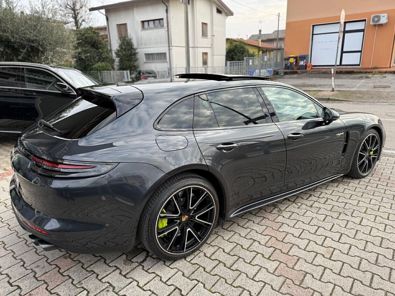 Porsche Panamera 4.0 Turbo S E-Hybrid Sport Turismo