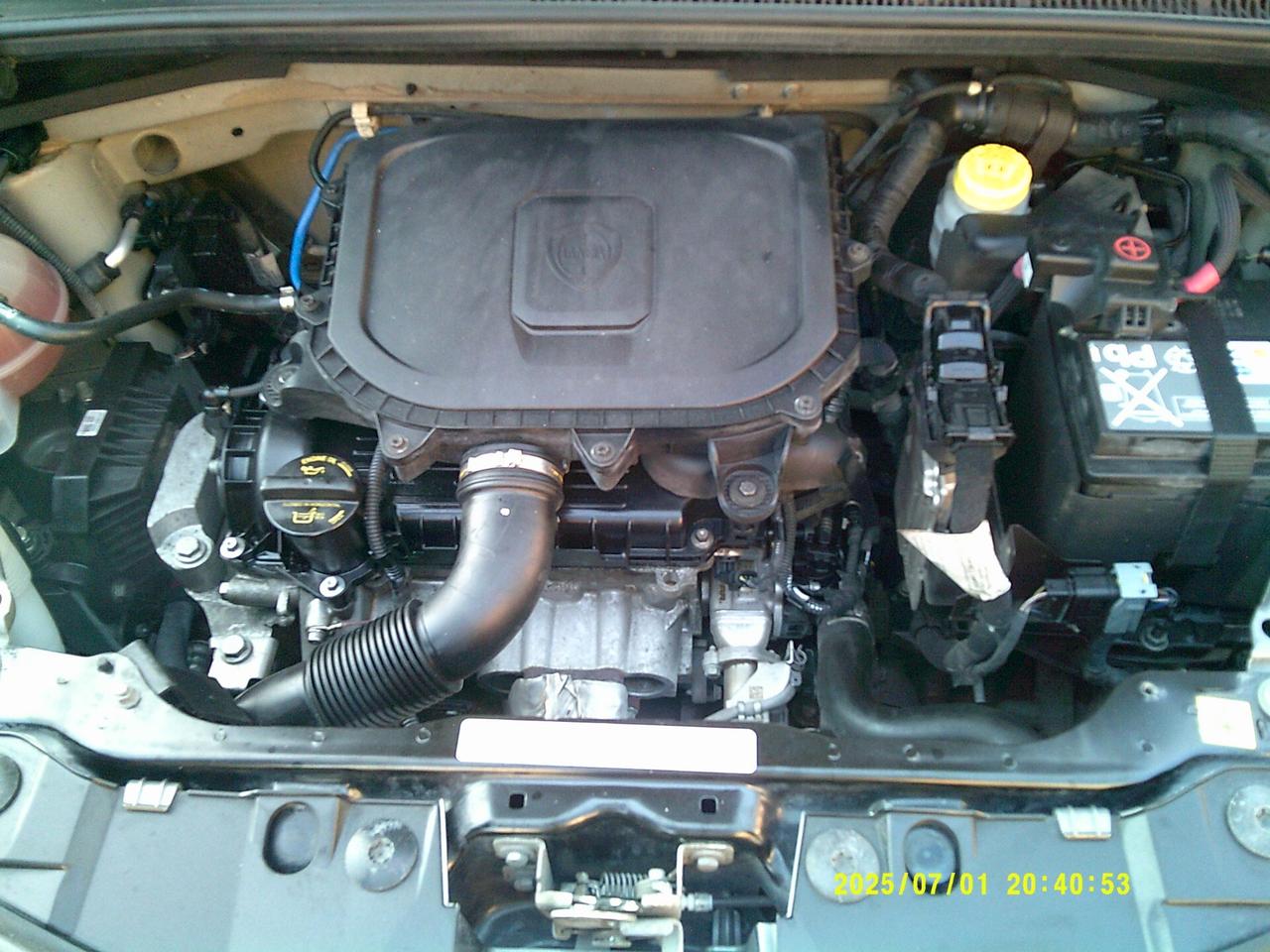 Lancia Ypsilon 1.0 FireFly 5 porte S&S Hybrid Silver