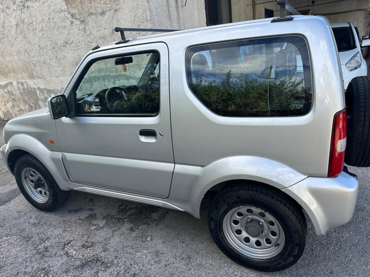 Suzuki Jimny 1.3i 16V cat 4WD JLX GPL